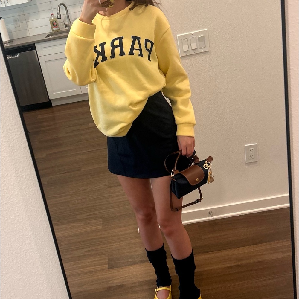 Yellow Sweatshirt “Parke”